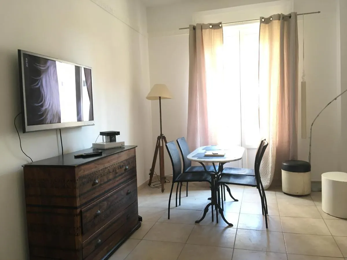 Apartmán Pres De La Plage Ensoleille Juan-les-Pins